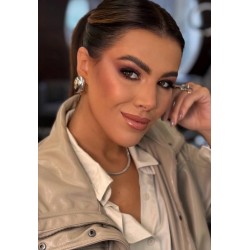 Espaço Chic Por Lorena Weber 17.04.2026  Linda aniversariante do mês…